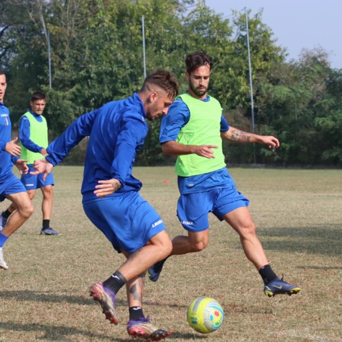 Pavia Calcio: con la Caronnese Facchini o Di Raco al posto dello squalificato Anthony Pace