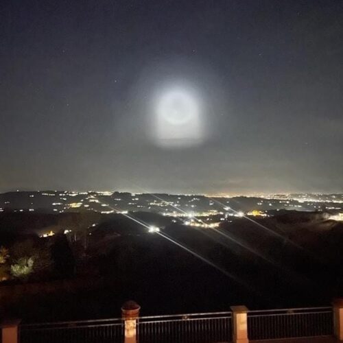 Alone nel cielo del Piemonte. È un test missilistico francese