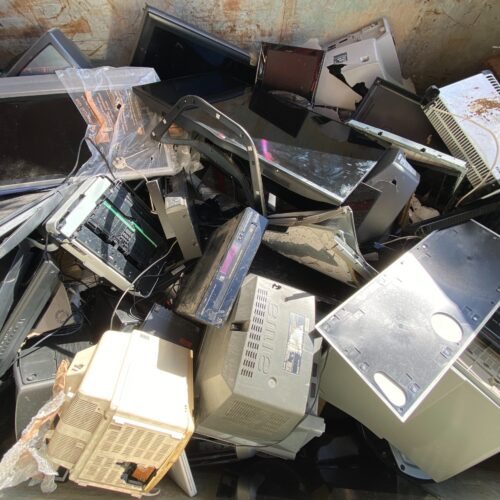 Amag Ambiente avrà un nuovo furgone per recupero materiali preziosi da apparecchi elettronici