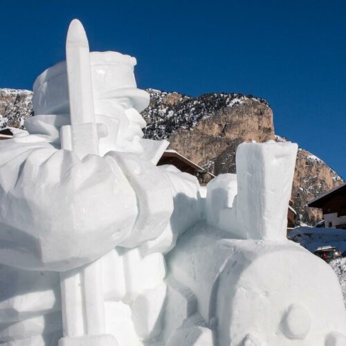 Cosa fare durante le feste: Le sculture di ghiaccio in Val Gardena