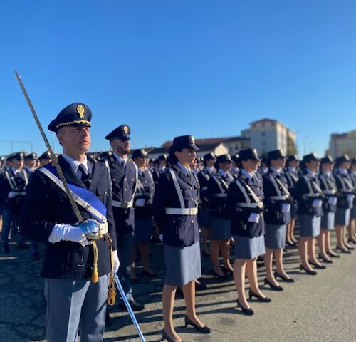 Il Giuramento dei 342 nuovi poliziotti formati alla “Cardile”. Alla Scuola di Polizia di Alessandria anche i tre migliori allievi a livello nazionale