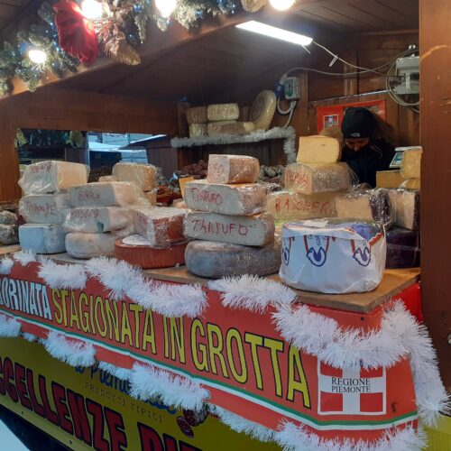 In piazza Marconi ad Alessandria 12 casette di Natale: oggi l’inaugurazione dei mercatini