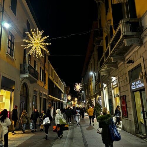 Lo sprint finale per i regali di Natale e i progetti per Capodanno. Gli alessandrini raccontano come passeranno le feste