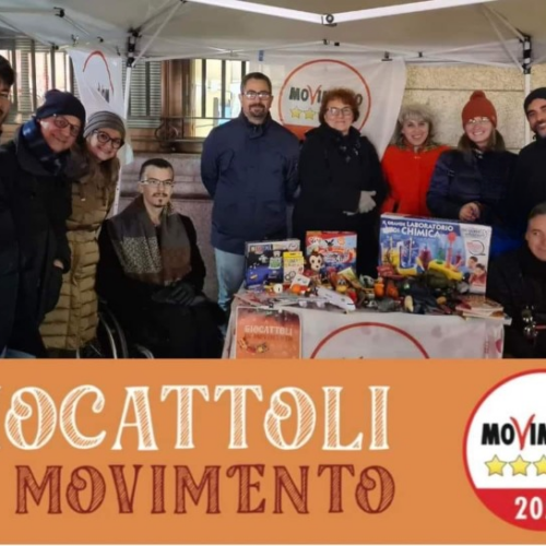 Movimento 5 Stelle Alessandria: consegnati tre scatoloni di giocattoli al Centro Bottega della Solidarietà