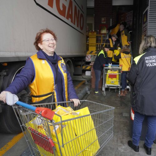 Dal Lions Club Alessandria Marengo 150 borse alle parrocchie