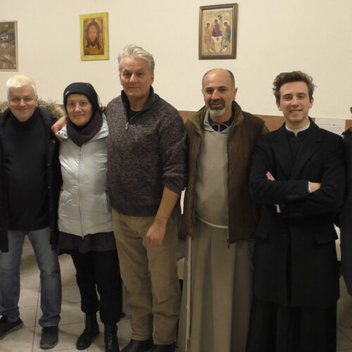 Mensa dei poveri, accessi in aumento: “Fino a 160 al giorno. Grazie a chi dona il suo tempo agli altri”