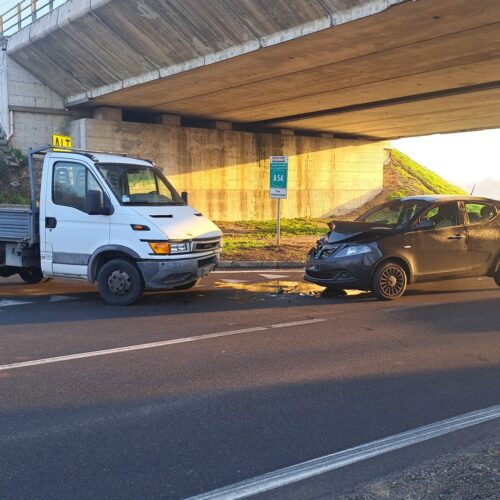 Pavia, incidente sulla tangenziale Ovest all’altezza del ponte ferroviario