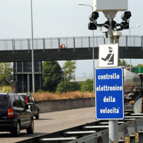 L’autovelox a Torrevecchia Pia sbaglia a leggere una targa e a un pensionato veneto arrivano 9 multe