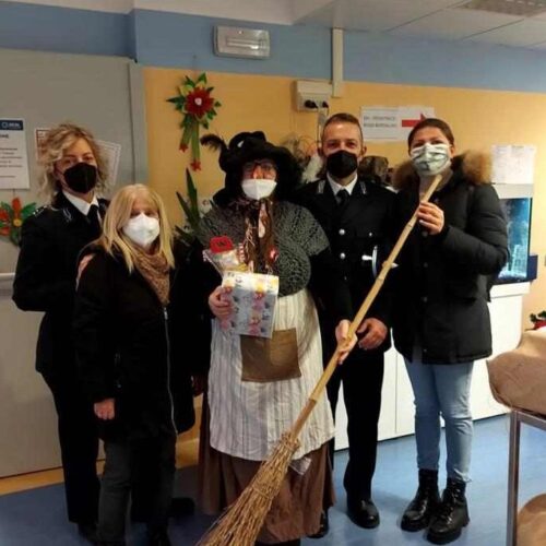 All’Ospedale Infantile di Alessandria la Befana della Polizia Penitenziaria