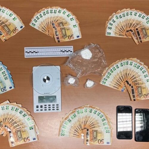Nascondeva cocaina e oltre 6 mila euro nel seminterrato. Scoperto e denunciato dai Carabinieri
