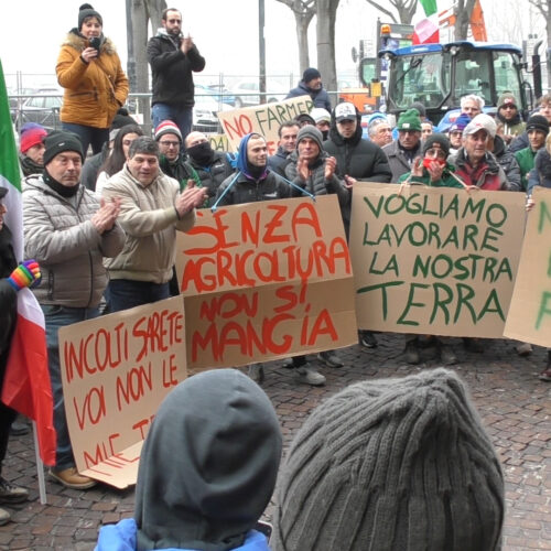 Il grido di 250 agricoltori ascoltato da Prefettura e Provincia: “Soddisfatti ma aspettiamo risultati concreti”