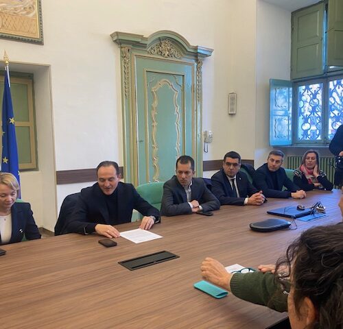 Cirio ad Alessandria per il confronto con gli agricoltori: “Al loro fianco per restituirgli il diritto di coltivare le loro terre”