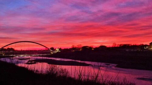 Il suggestivo tramonto di questo venerdì negli scatti dei lettori di RadioGold