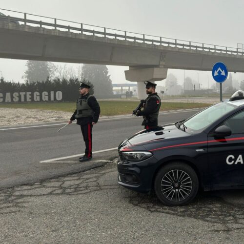 Lite sfocia in pestaggio contro un minorenne: sette giovani denunciati