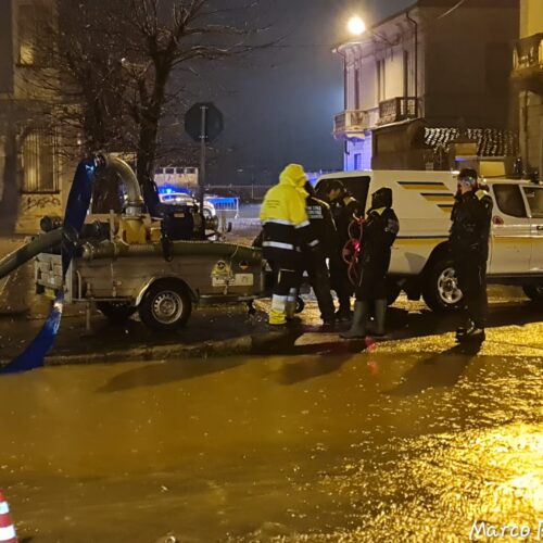 L’intervento della Protezione Civile a Spinetta per aspirare l’acqua tracimata dal rio Lovassina