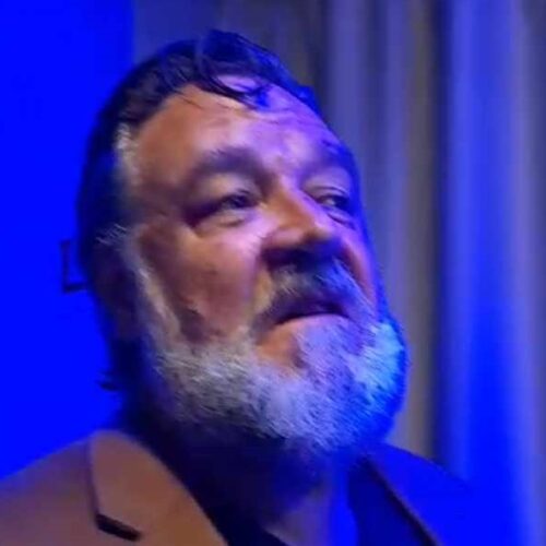 A tu per tu con Russell Crowe a Sanremo
