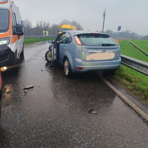 Incidente a Portalbera: due mezzi coinvolti e traffico rallentato