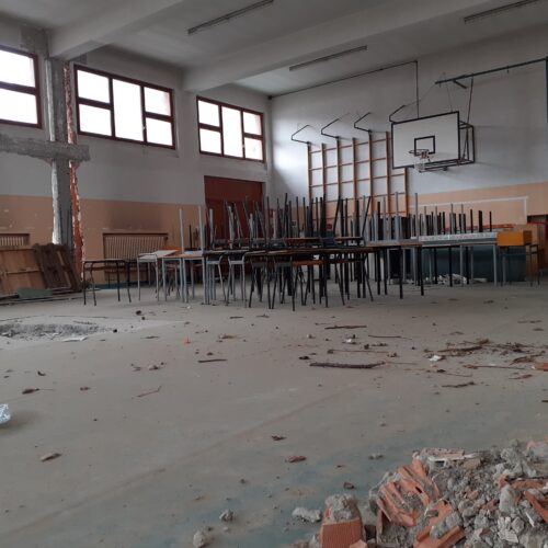 Scuola Villaggio Europa: dopo anni di stallo la palestra e mensa potrebbero riaprire a settembre 2025
