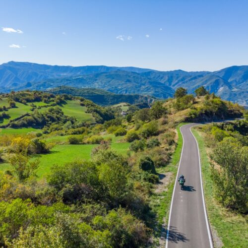 Mancano 40 giorni alla Mototrek500: un’avventura in Oltrepò Pavese da vivere in sella