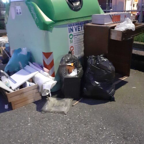 Rifiuti abbandonati: a marzo tre multe a Novi Ligure