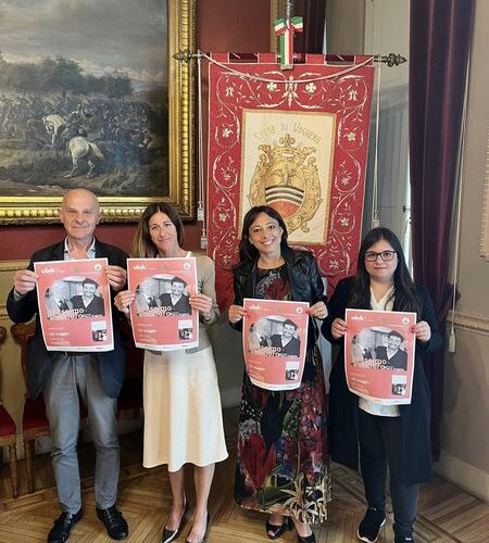 “La meraviglia del tutto”: Polidoro a Voghera racconta Piero Angela e svela i misteri del cosmo