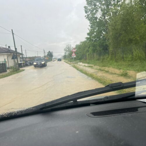Allagamenti in val Cerrina: acqua in strada e nei campi