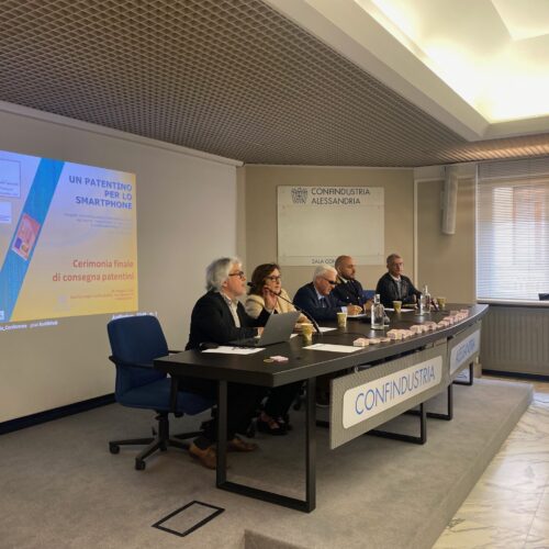 Connessi in modo responsabile. In provincia 1450 studenti “neopatentati” all’uso dello smartphone