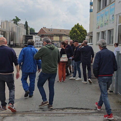 Centrale del Latte, l’amarezza dei lavoratori in presidio: “Ci abbiamo sempre messo l’anima”