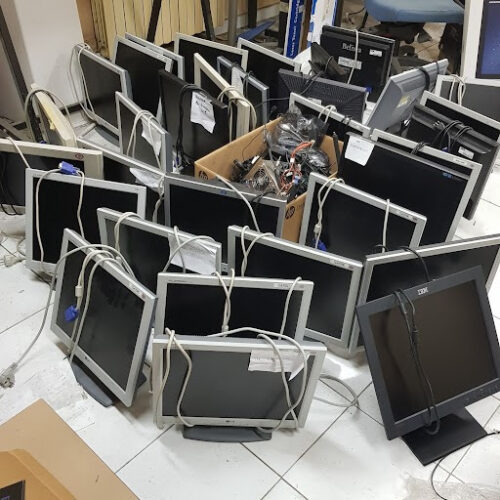Monitor e pc da dismettere alle associazioni: il gesto gentile e green dell’Upo