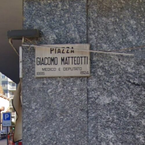 “Matteotti antifascista e vittima del fascismo”: ad Alessandria il Pd vuole sostituire la targa della piazza