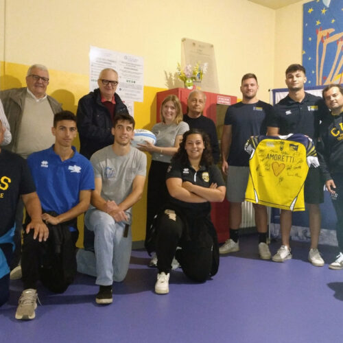 Rugby in Ospedale: visita dei giocatori e dirigenti del Cuspo all’Infantile di Alessandria