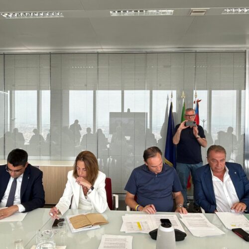 Caporalato. Il tavolo regionale diventa permanente. “Presto” ordinanza per lo stop al lavoro nelle ore più calde