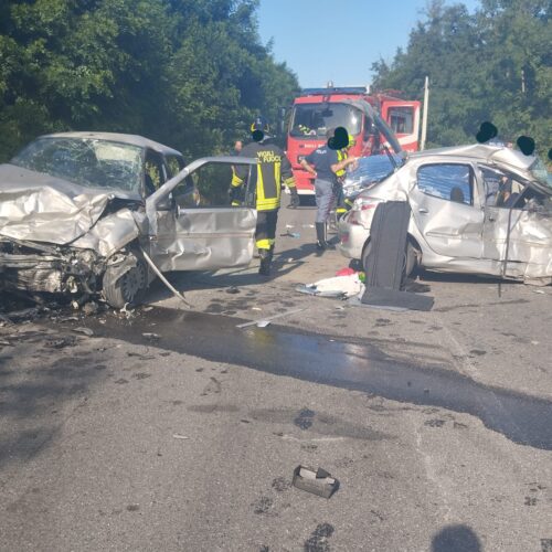 Incidente sulla provinciale a Basaluzzo. Gravi due dei quattro feriti. Tratto riaperto