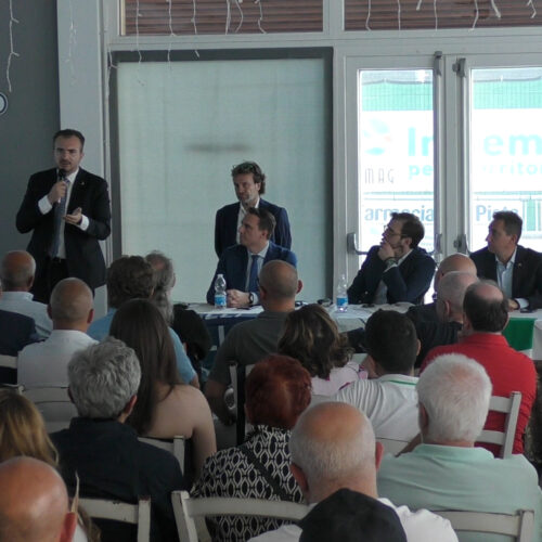 Amag, il centrodestra contro la privatizzazione delle reti: “Porterebbe problemi ai lavoratori”