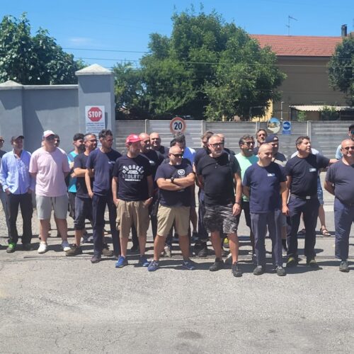 Sciopero e presidio alla Schiavetti di Stazzano per scongiurare 14 licenziamenti