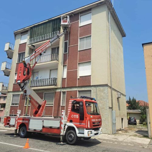 Perdita d’acqua in un condominio a Casale Monferrato: l’intervento dei Vigili del Fuoco