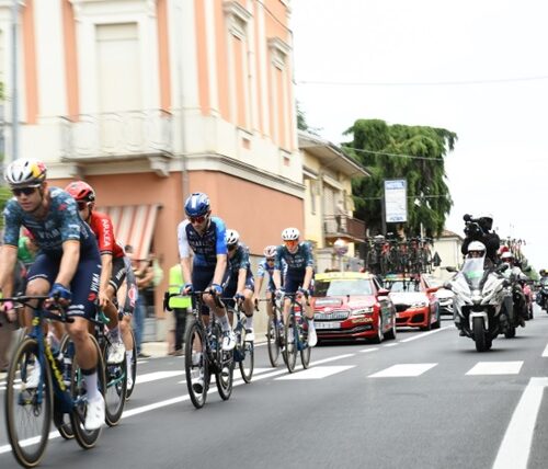“Dietro le quinte” del Tour de France in provincia: il lavoro di squadra di Istituzioni, Forze dell’ordine e volontari   