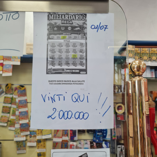 Vincita incredibile al “Gratta e vinci”: 2 milioni di euro alla tabaccheria di corso XX Settembre