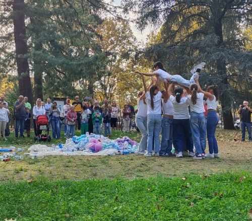 Teatro, danza e musica ai giardini davanti alla stazione. Assessora Oneto: “E ad Halloween una sorpresa”