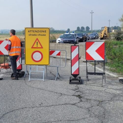 Ponte di Bassignana: riapertura non prima dell’estate 2025. Il cantiere sulla Colla durerà 40-50 giorni