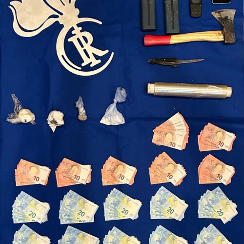 Sorpreso a sotterrare droga in un campo nel pavese. Arrestato