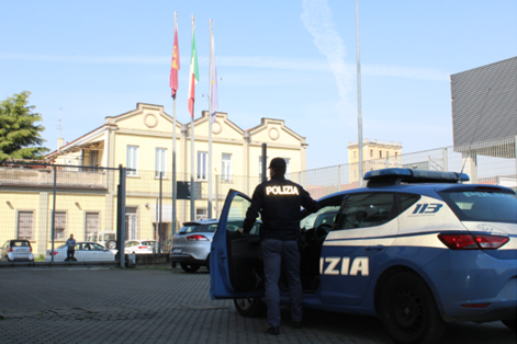 Tentata rapina notturna in un supermercato di Vigevano: tre persone denunciate