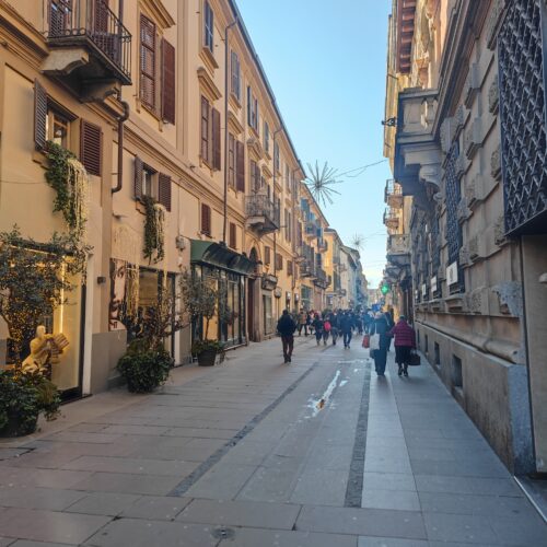 Azioni per il commercio: si ragiona su parcheggi gratis in alcune ore e lavori in corso Roma e piazzetta Lega