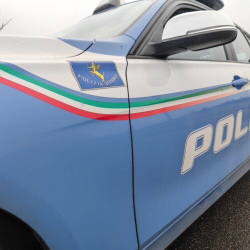 Frontale tra tir e auto sulla Sp 412 a Landriano: deceduta una donna