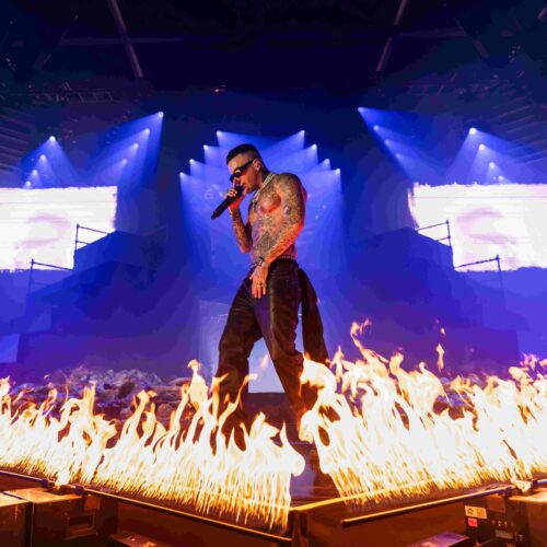 Sfera Ebbasta annuncia le nuove date per l’estate 2025