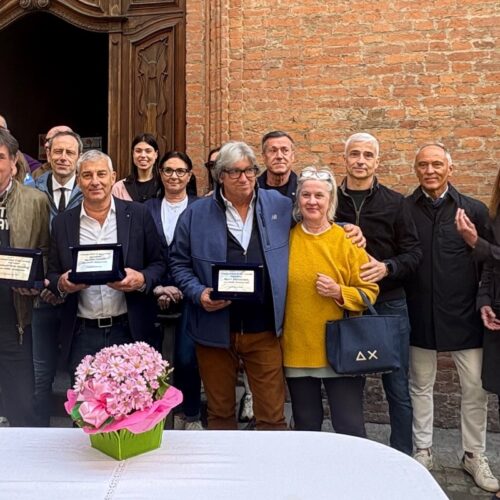 Una targa per dire “grazie” a tre alessandrini che hanno contribuito a rendere più bella via San Lorenzo