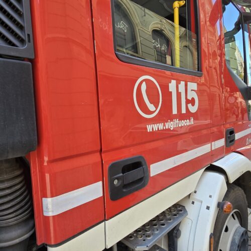 Scontro sulla provinciale 31: due auto a fuoco