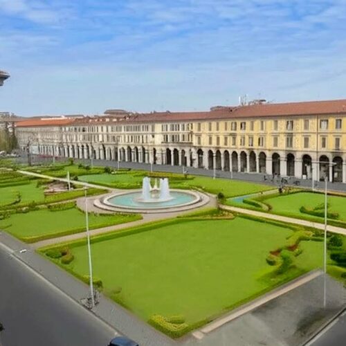 L’intelligenza artificiale e Barosini fantasticano la piazza di verde e fontane
