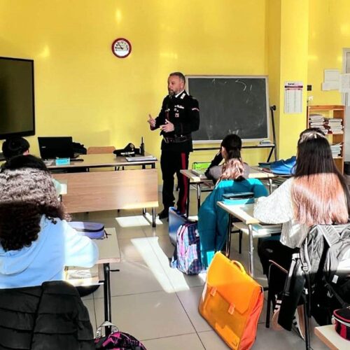 I Carabinieri ancora contro le truffe e insegnanti di legalità