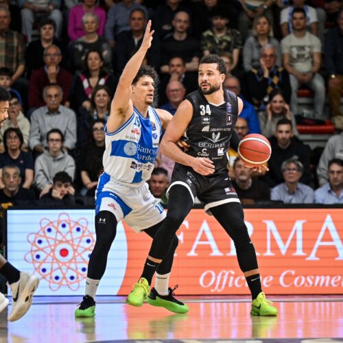 Bertram Derthona cede in volata contro Sassari: per i leoni arriva il terzo ko di fila in campionato